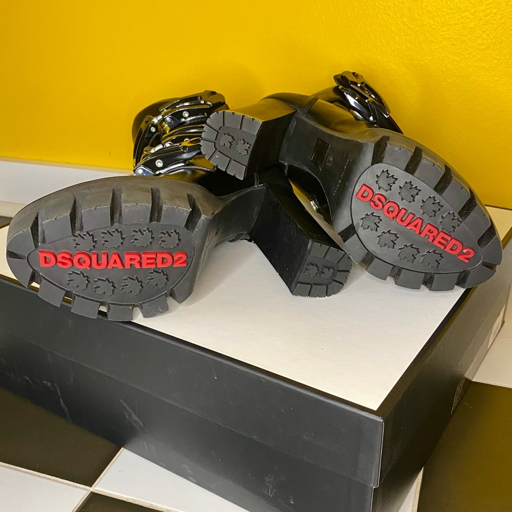 DSQUARED2 Abrasivato Nero Ankle Boots with receipt + packaging 🗃️ LIKE NEW 🗃️ - Picture 11 of 14
